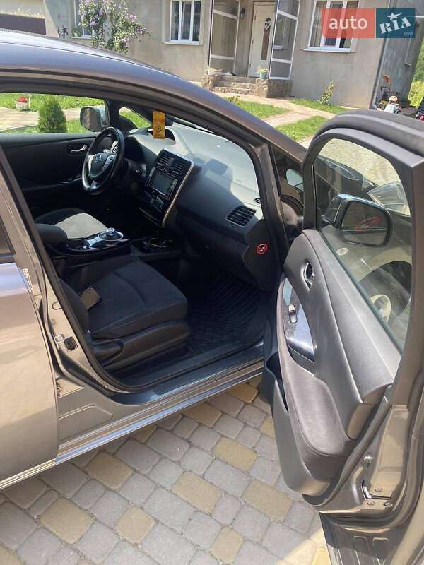 Хетчбек Nissan Leaf 2013 в Кіцмані