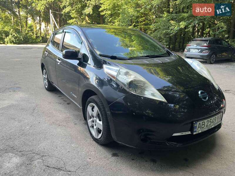 Хэтчбек Nissan Leaf 2014 в Виннице