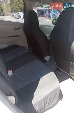 Хэтчбек Nissan Leaf 2012 в Днепре