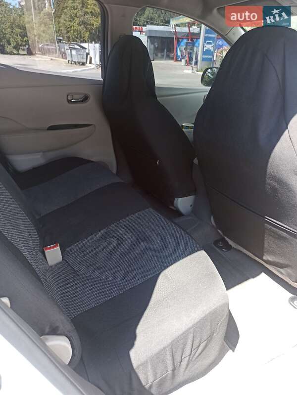 Хэтчбек Nissan Leaf 2012 в Днепре фото 6 Хэтчбек Nissan Leaf 2012 в Днепре