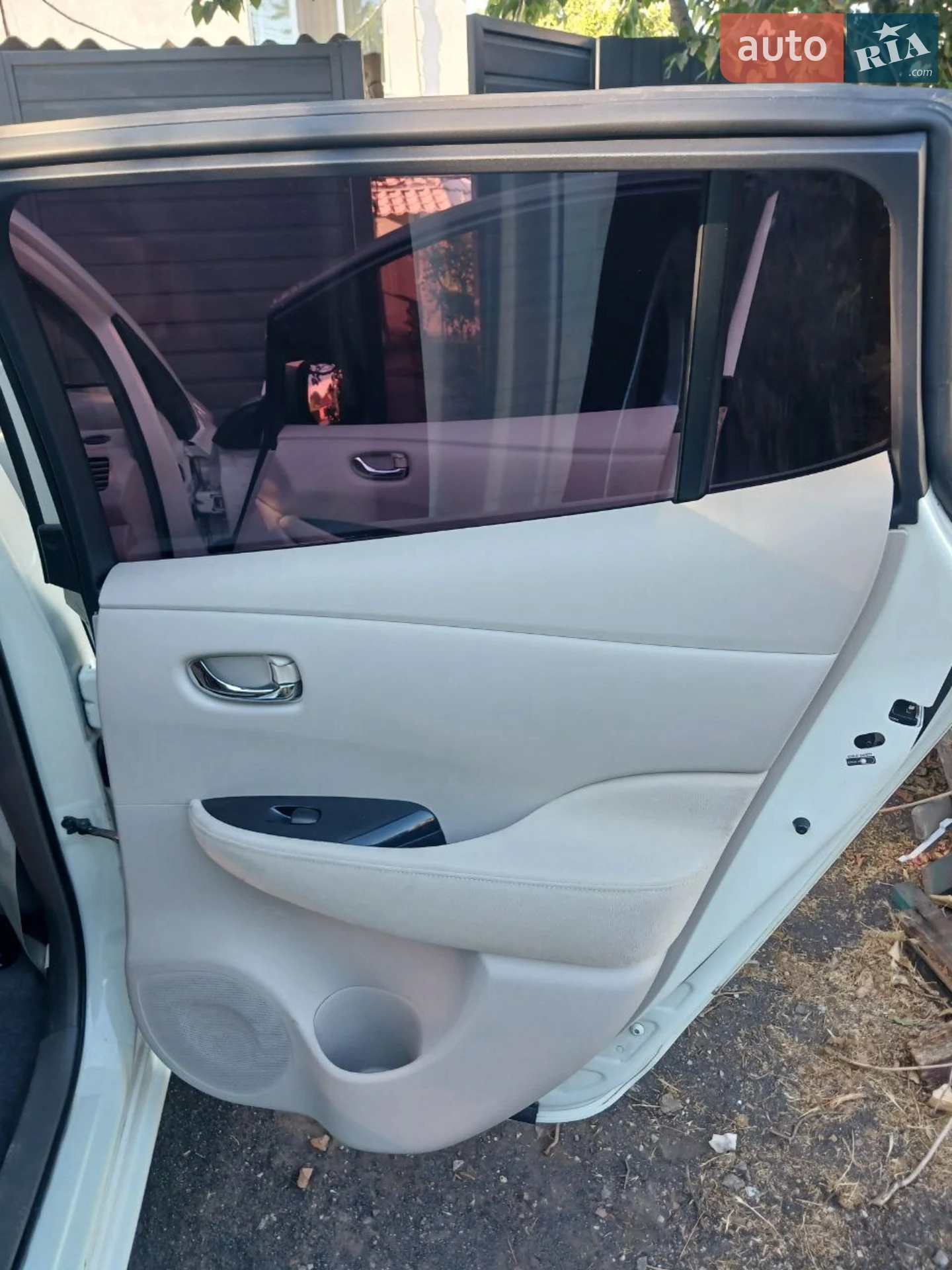 2012 Nissan Leaf - мініатюра 24