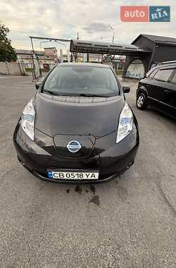 Хэтчбек Nissan Leaf 2015 в Чернигове