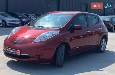 Хэтчбек Nissan Leaf 2015 в Львове