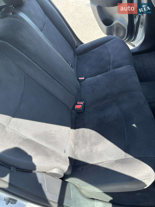 Хэтчбек Nissan Leaf 2016 в Ужгороде фото 16 Хэтчбек Nissan Leaf 2016 в Ужгороде