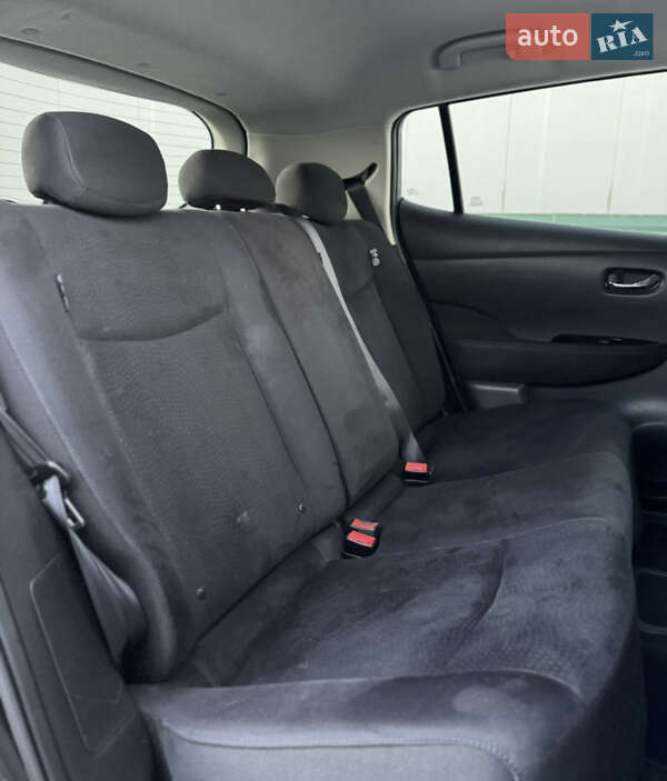 Хэтчбек Nissan Leaf 2013 в Виннице