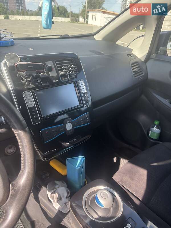 Хэтчбек Nissan Leaf 2014 в Белогородке