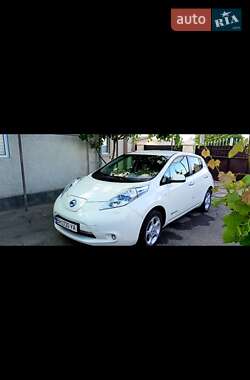 Хэтчбек Nissan Leaf 2012 в Одессе