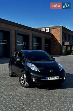 Хетчбек Nissan Leaf 2015 в Чернівцях