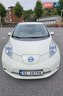 Хэтчбек Nissan Leaf 2012 в Владимире