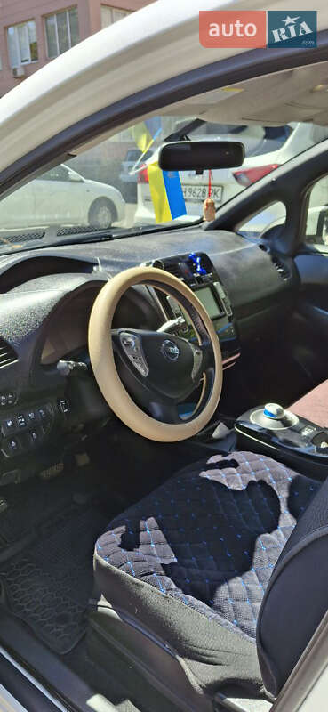 Хэтчбек Nissan Leaf 2014 в Одессе