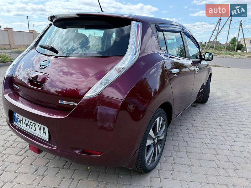 Хетчбек Nissan Leaf 2016 в Одесі фото 5 Хетчбек Nissan Leaf 2016 в Одесі