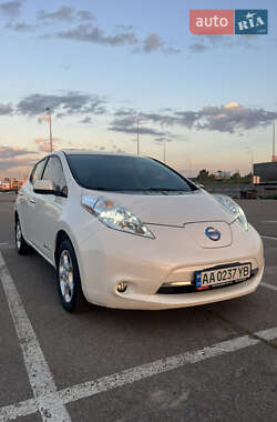 Хетчбек Nissan Leaf 2013 в Києві