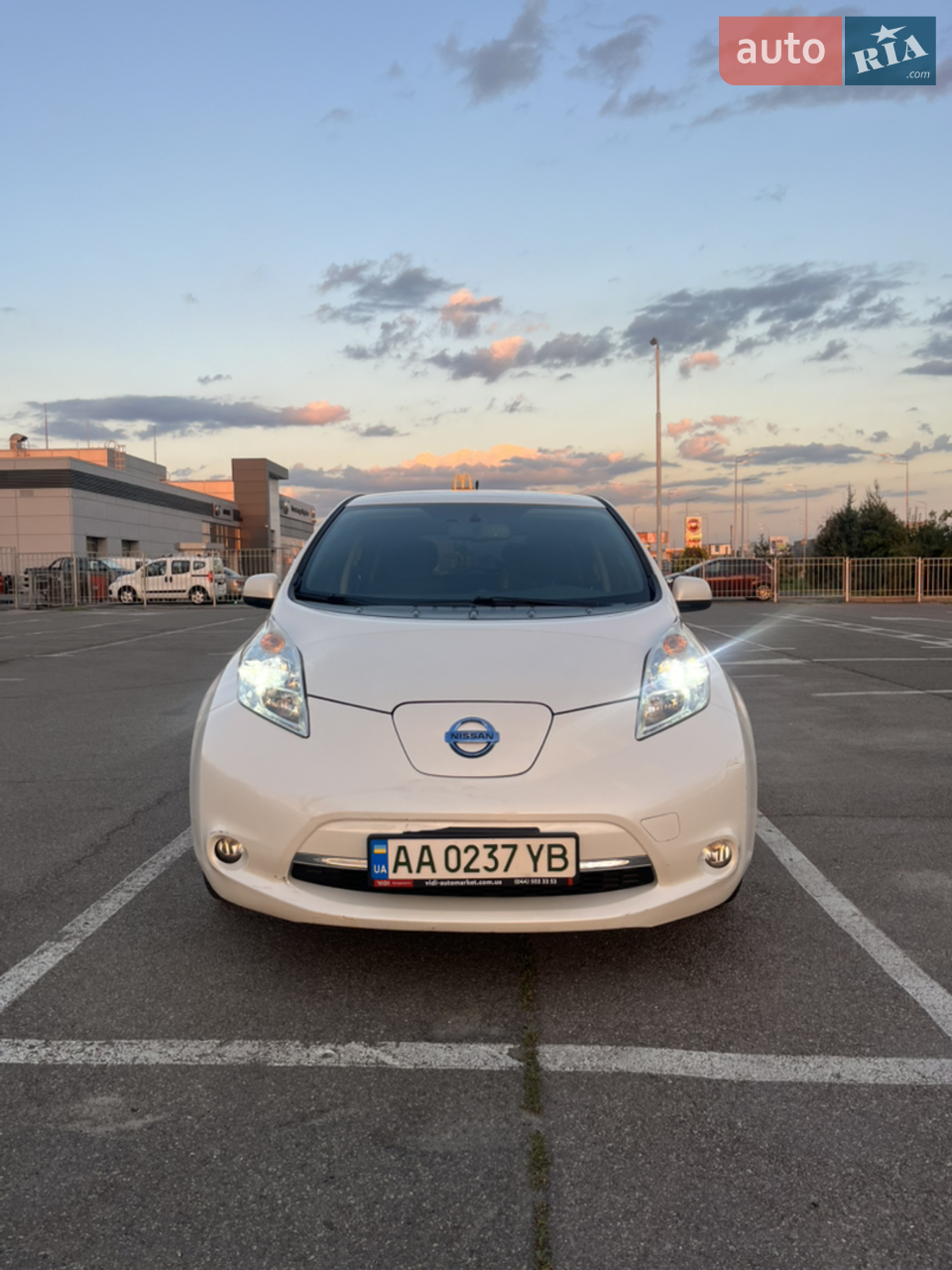 2014 Nissan Leaf - мініатюра 17