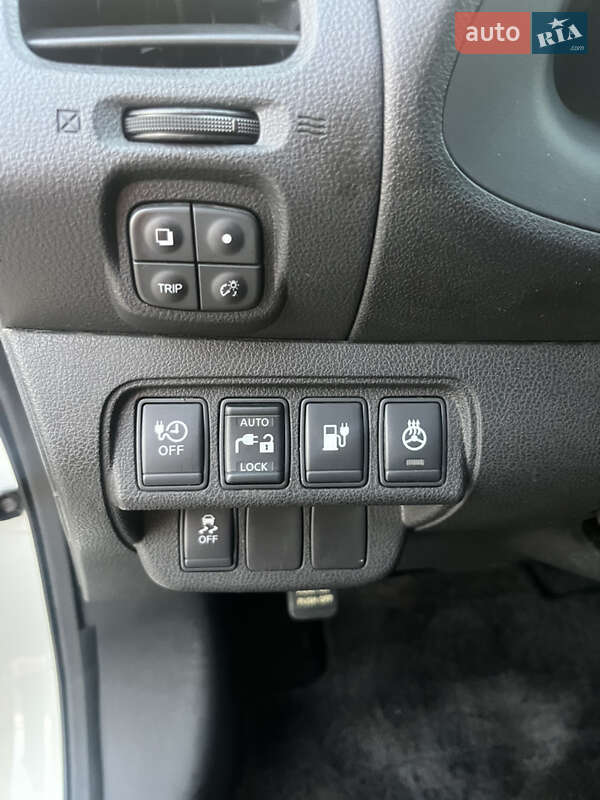 Хэтчбек Nissan Leaf 2013 в Киеве фото 11 Хэтчбек Nissan Leaf 2013 в Киеве