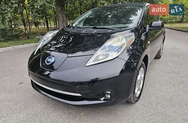 Хетчбек Nissan Leaf 2013 в Дніпрі