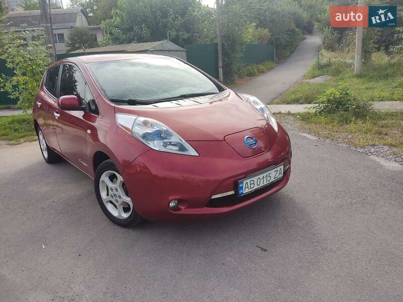 Хэтчбек Nissan Leaf 2011 в Виннице
