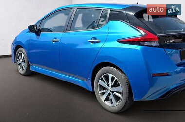 Хэтчбек Nissan Leaf 2022 в Киеве