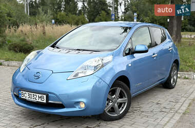 Хэтчбек Nissan Leaf 2011 в Львове