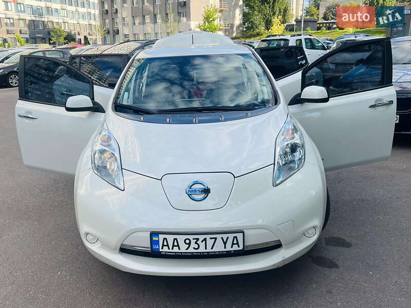 Хэтчбек Nissan Leaf 2015 в Киеве фото 4 Хэтчбек Nissan Leaf 2015 в Киеве