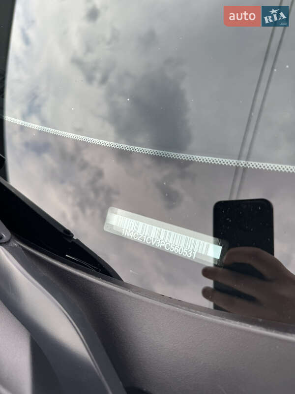 Хэтчбек Nissan Leaf 2023 в Черновцах