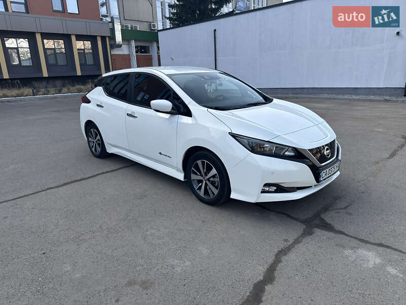 Хэтчбек Nissan Leaf 2018 в Черкассах