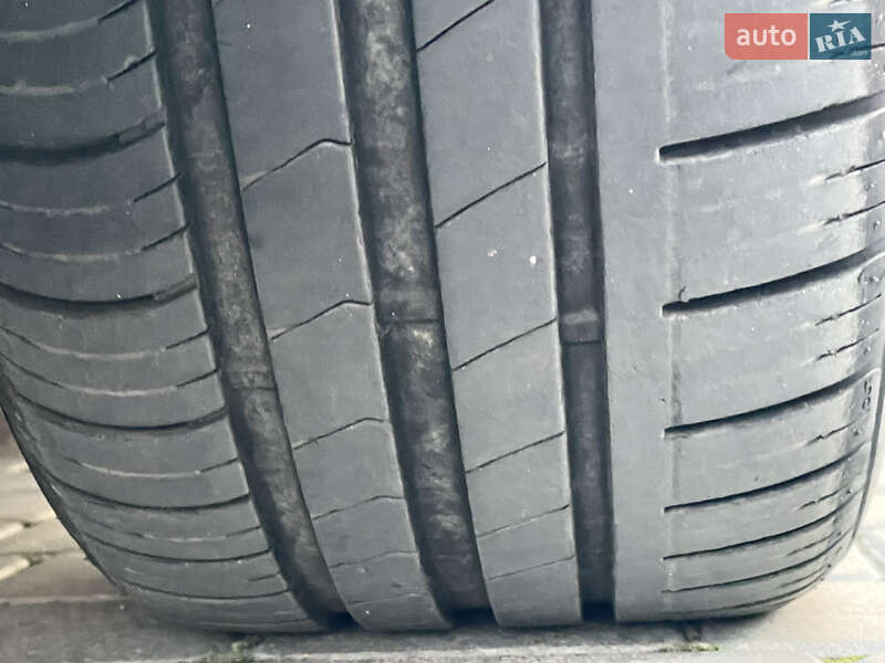 Хэтчбек Nissan Leaf 2015 в Ровно