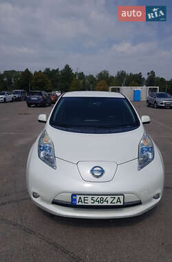 Хэтчбек Nissan Leaf 2014 в Днепре