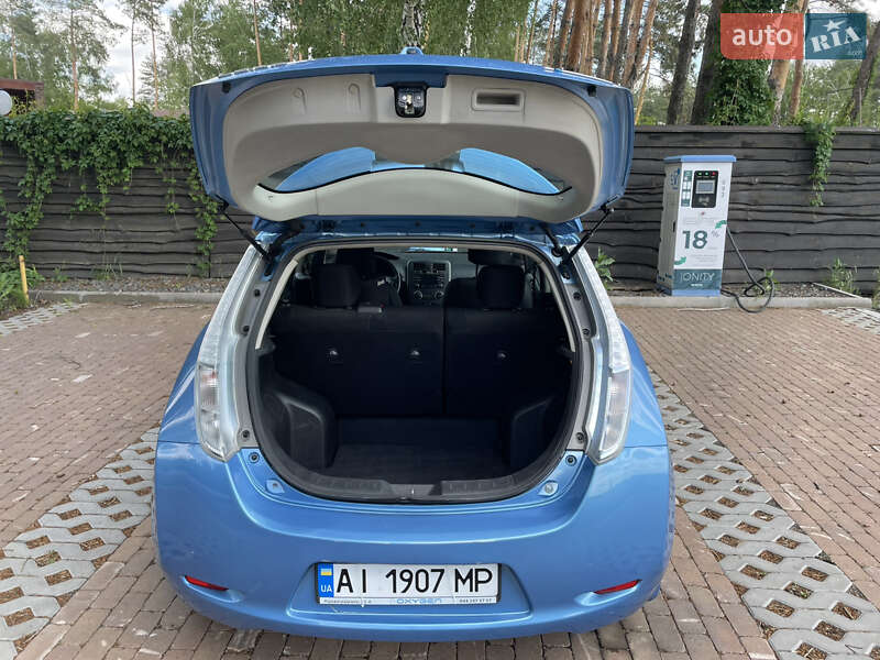 Хэтчбек Nissan Leaf 2014 в Киеве