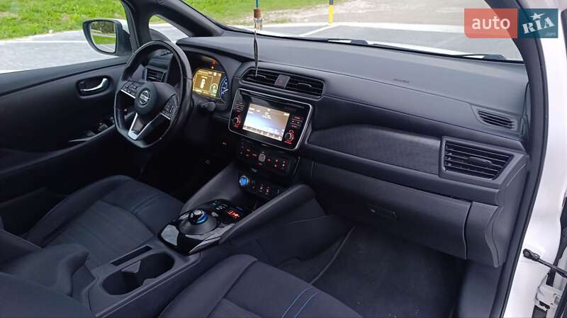 Хетчбек Nissan Leaf 2018 в Стрию