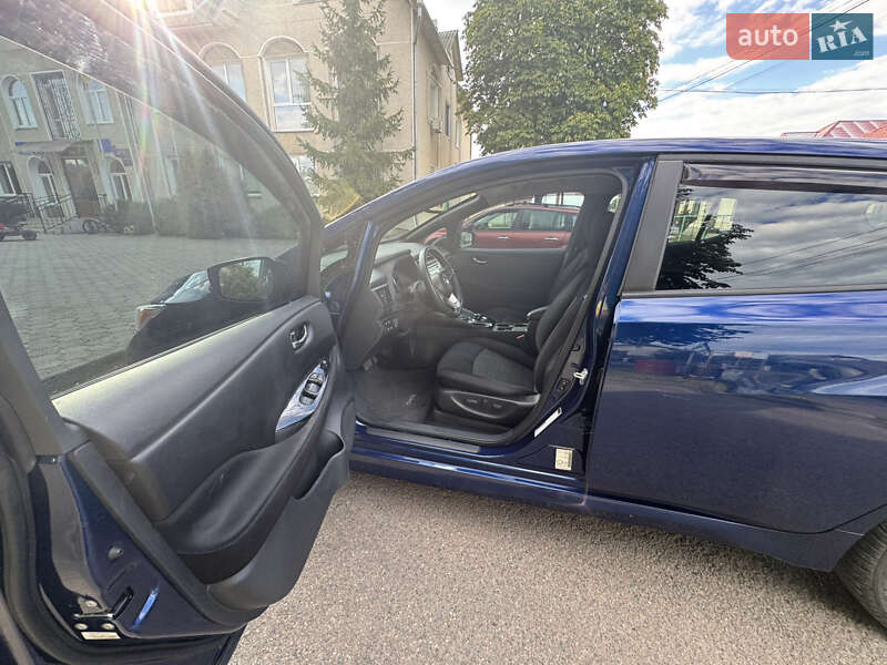 Хэтчбек Nissan Leaf 2018 в Ивано-Франковске