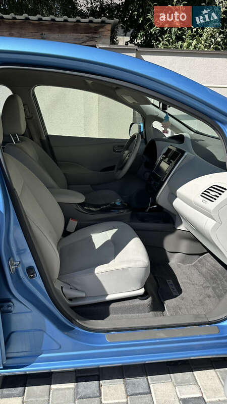 Хэтчбек Nissan Leaf 2012 в Одессе фото 6 Хэтчбек Nissan Leaf 2012 в Одессе