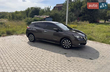 Хэтчбек Nissan Leaf 2018 в Виннице