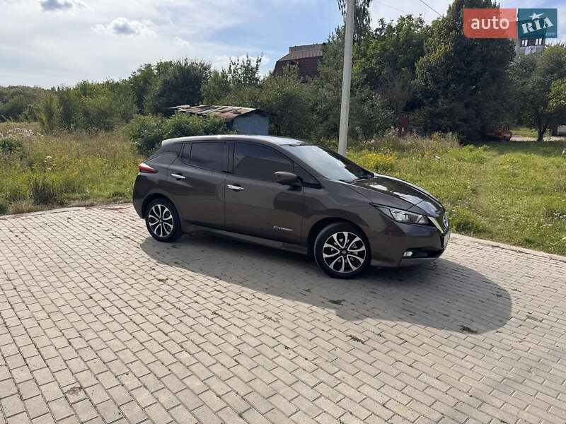 Хетчбек Nissan Leaf 2018 в Жмеринці