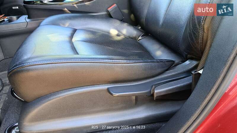 Хетчбек Nissan Leaf 2013 в Кременчуці фото 21 Хетчбек Nissan Leaf 2013 в Кременчуці