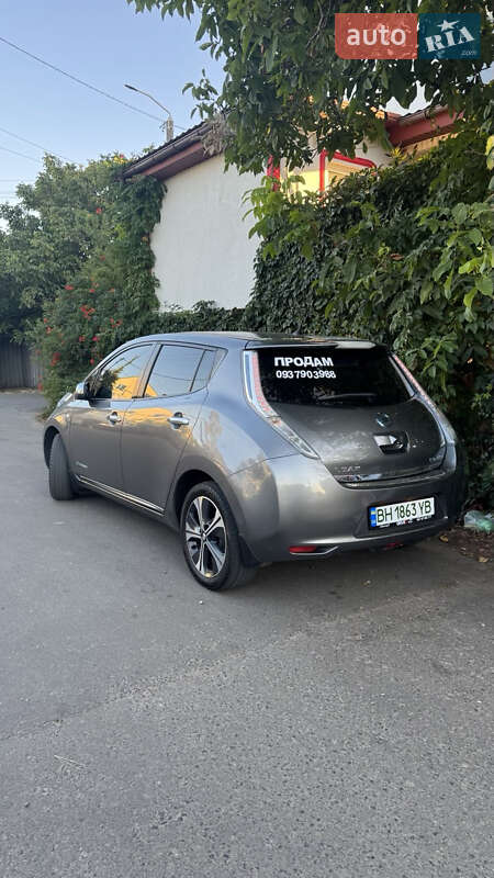 Хэтчбек Nissan Leaf 2015 в Черноморске фото 32 Хэтчбек Nissan Leaf 2015 в Черноморске