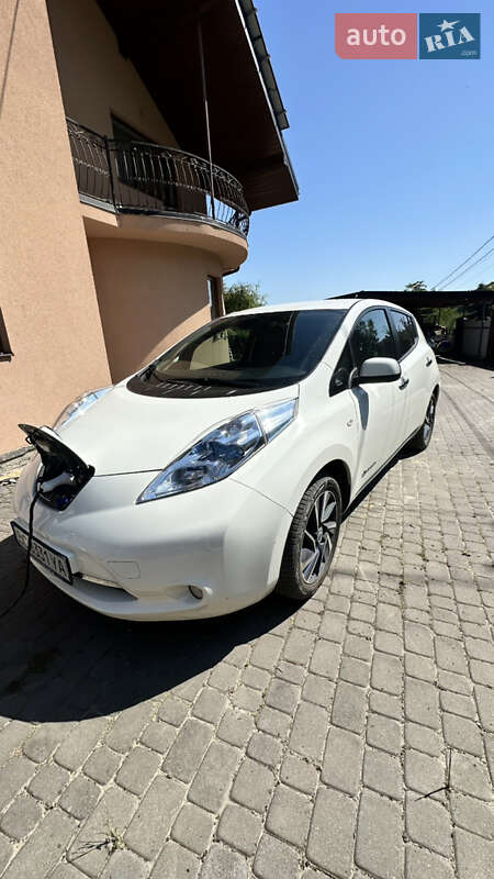 Хэтчбек Nissan Leaf 2014 в Львове фото 2 Хэтчбек Nissan Leaf 2014 в Львове