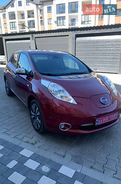 Хетчбек Nissan Leaf 2014 в Чернівцях