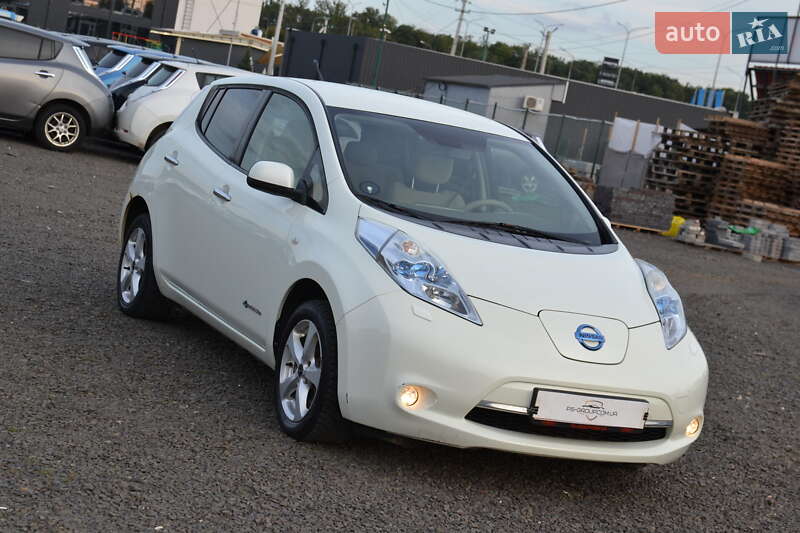 Хэтчбек Nissan Leaf 2012 в Луцке