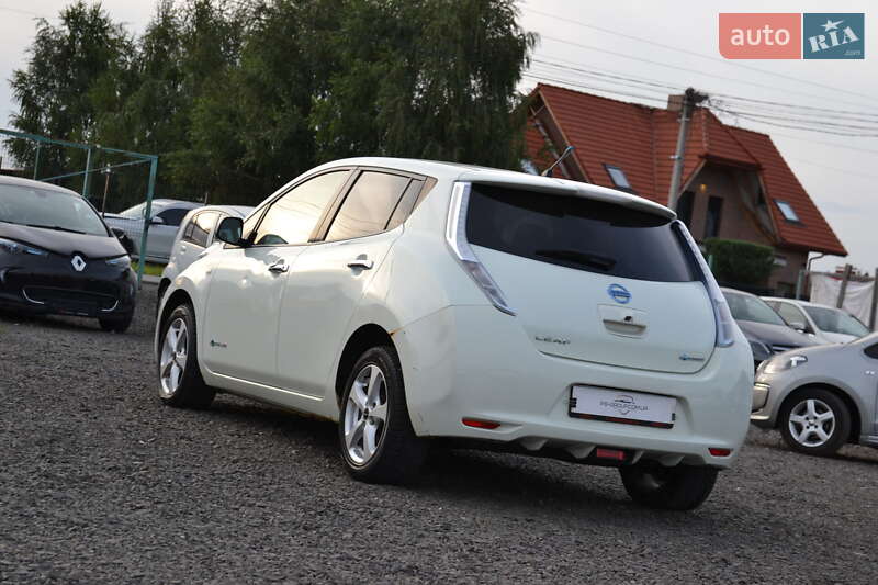 Хэтчбек Nissan Leaf 2012 в Луцке