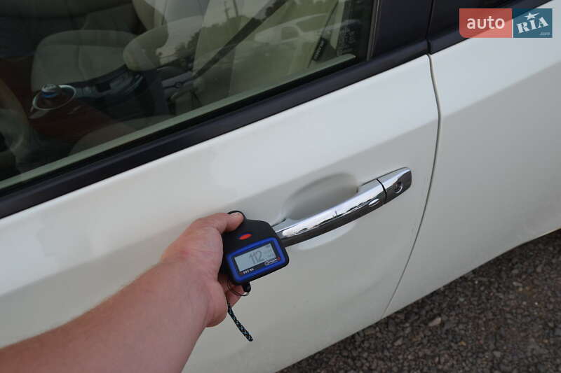 Хэтчбек Nissan Leaf 2012 в Луцке