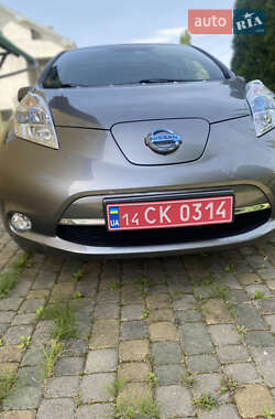 Хэтчбек Nissan Leaf 2016 в 
