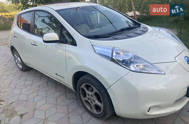 Хэтчбек Nissan Leaf 2012 в Виноградове