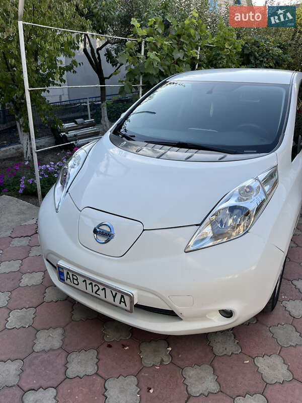 Хэтчбек Nissan Leaf 2014 в Бершади