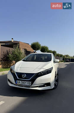Хэтчбек Nissan Leaf 2018 в Киеве