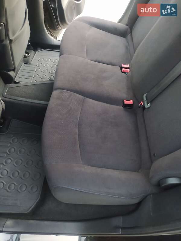 Хэтчбек Nissan Leaf 2016 в Луцке фото 12 Хэтчбек Nissan Leaf 2016 в Луцке