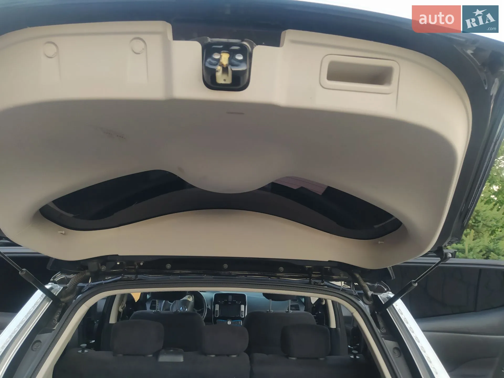2016 Nissan Leaf - мініатюра 15