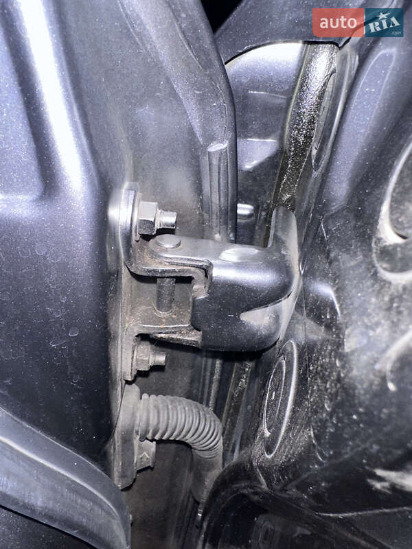 Хэтчбек Nissan Leaf 2015 в Одессе фото 35 Хэтчбек Nissan Leaf 2015 в Одессе