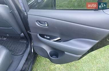 Хэтчбек Nissan Leaf 2020 в 