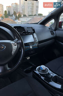 Хэтчбек Nissan Leaf 2013 в Киеве