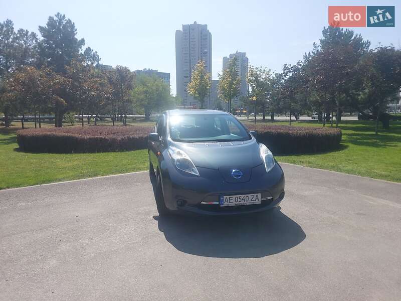 Хэтчбек Nissan Leaf 2013 в Днепре фото 3 Хэтчбек Nissan Leaf 2013 в Днепре